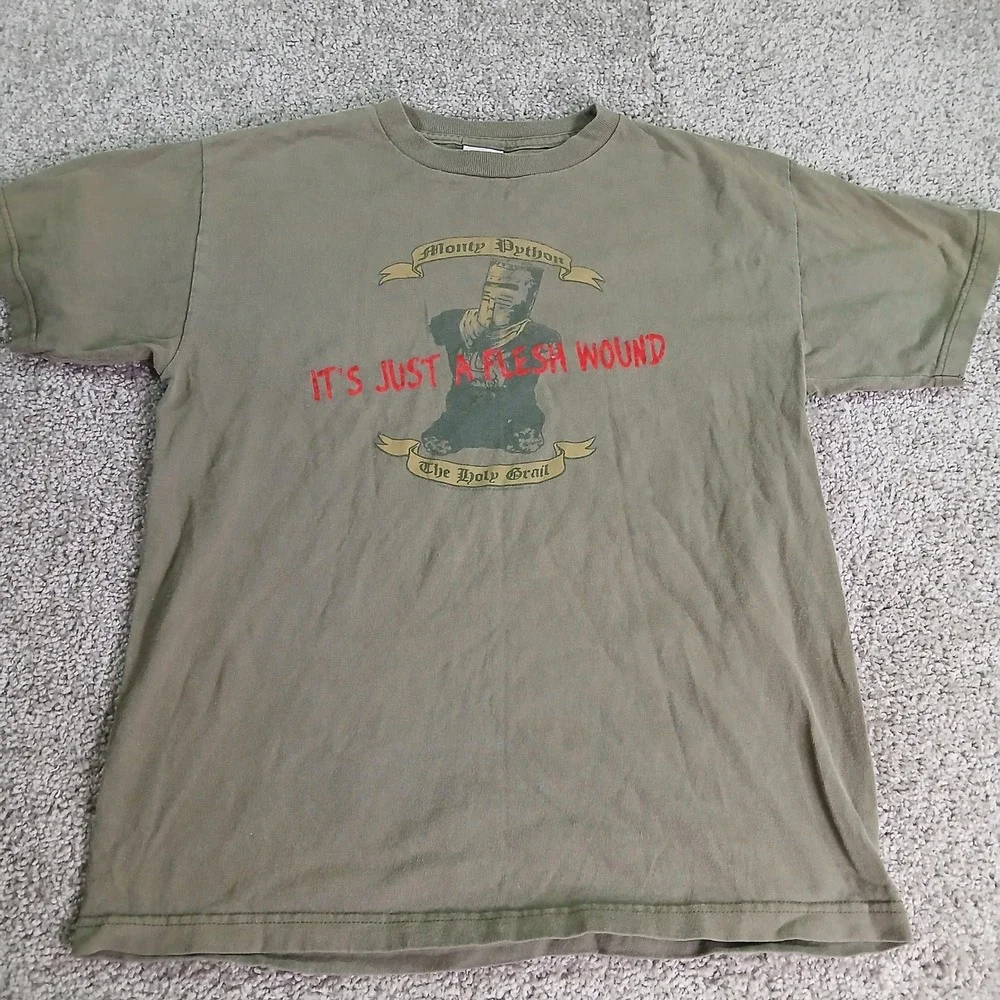 Vintage Monty Python Holy Grail Flesh Wound Knight Graphic T-Shirt Olive Medium